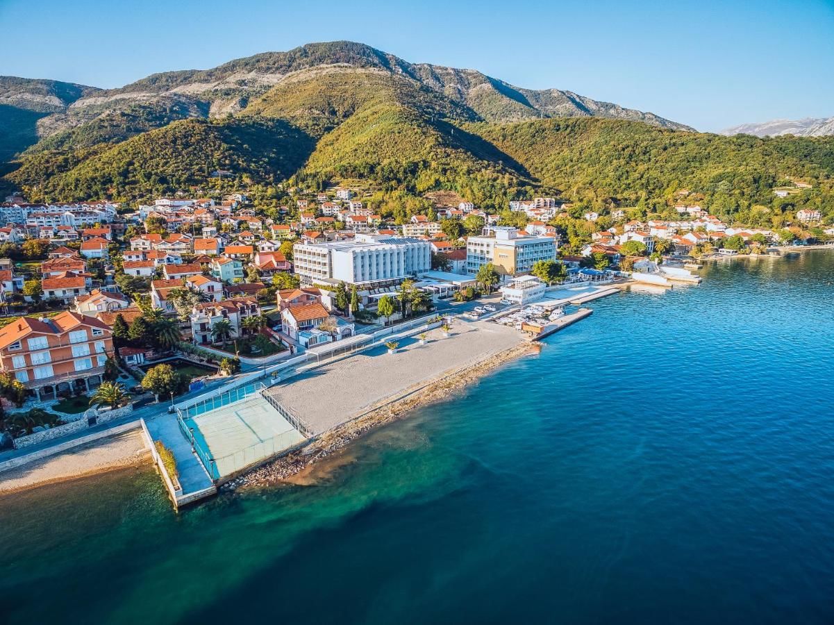 Отель Iberostar Bijela Delfin Биела