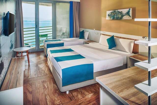 Отель Iberostar Bijela Delfin Биела-18